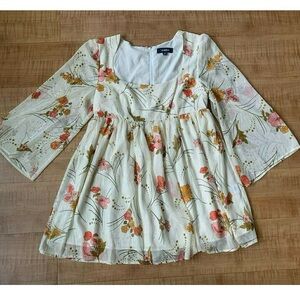 Flowy bell sleeve baby doll dress